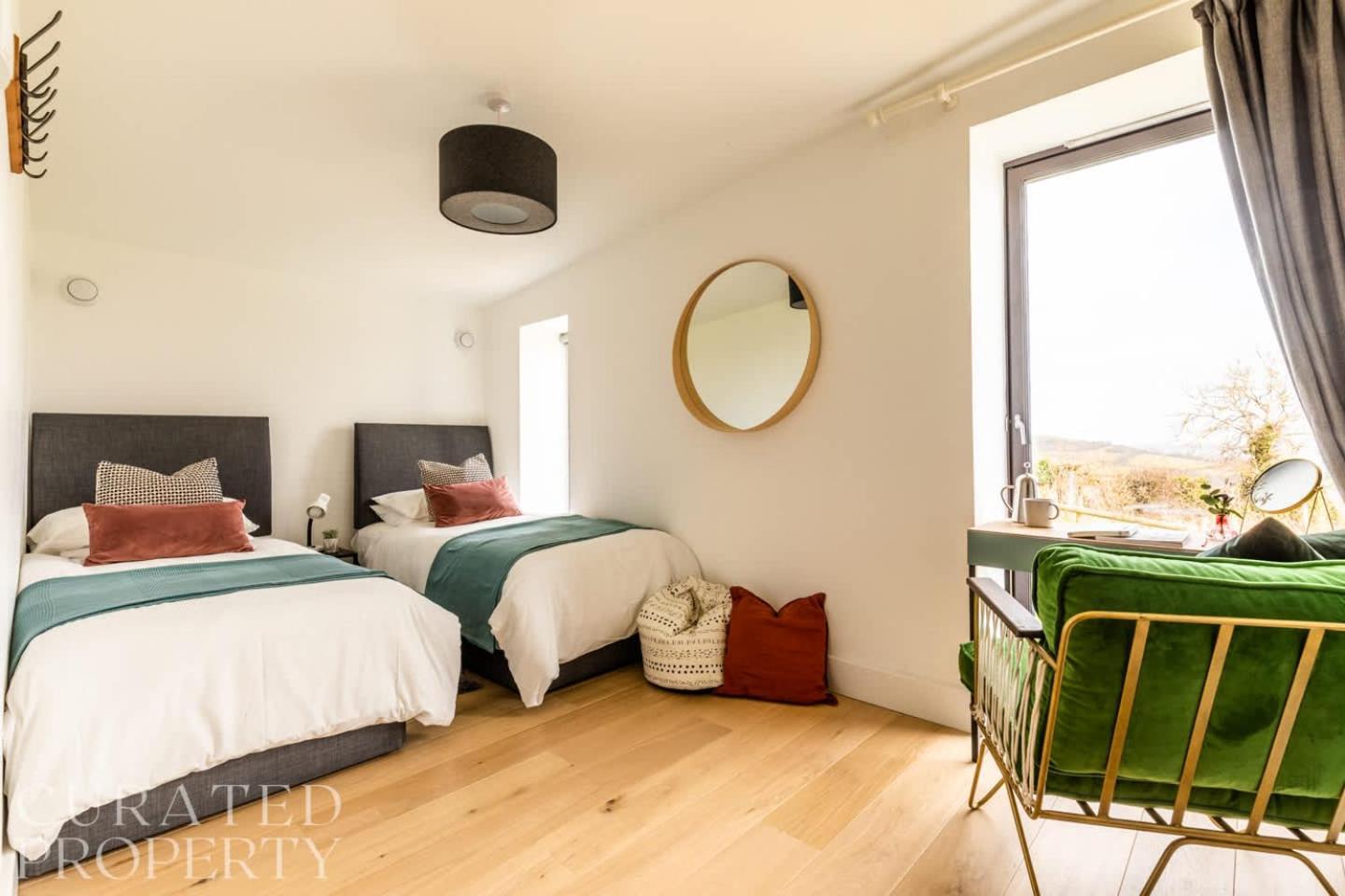 באת' Stunning 5 Bedroom New Build With Amazing Views! מראה חיצוני תמונה